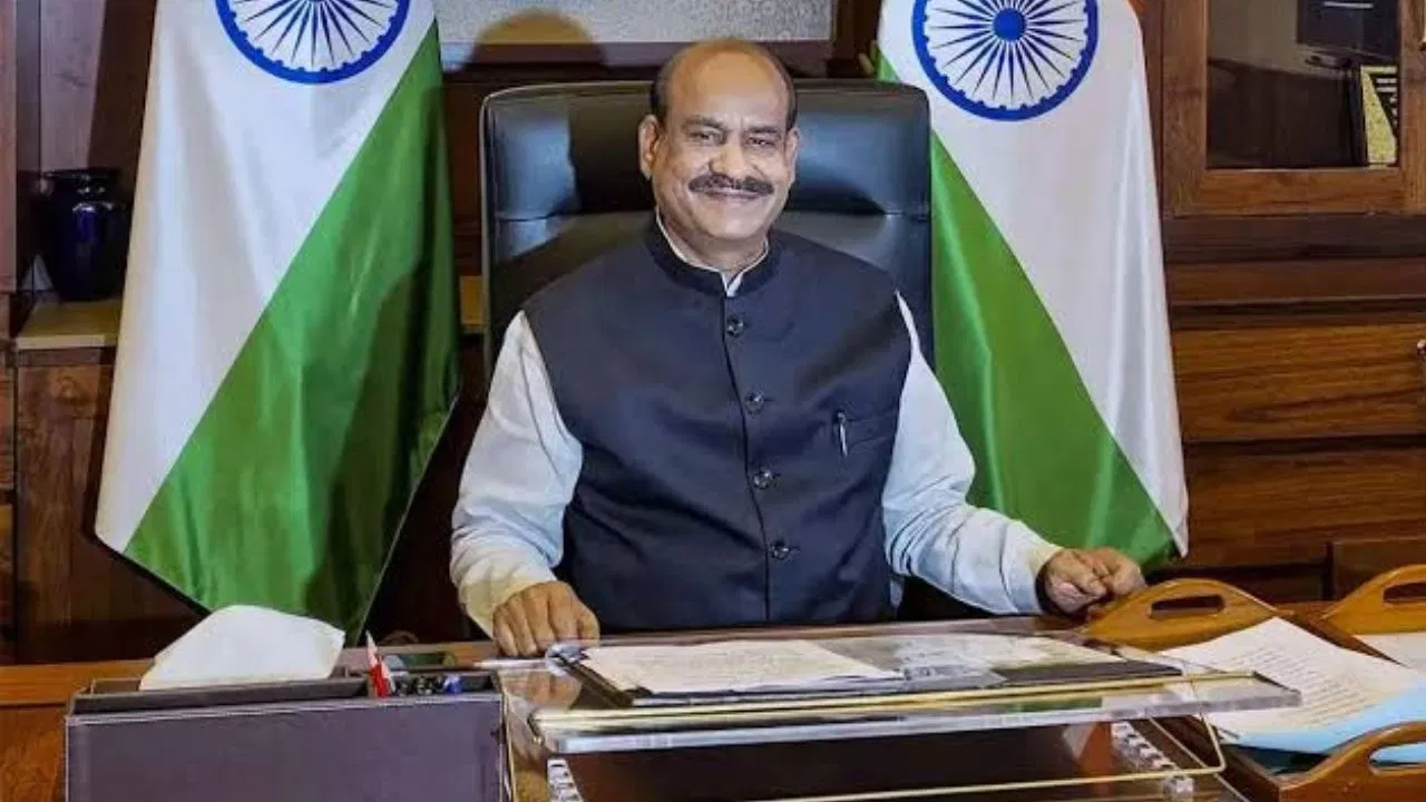 एक बार फिर से लोकसभा अध्यक्ष की कुर्सी पर काबिज हुए ओम बिड़ला